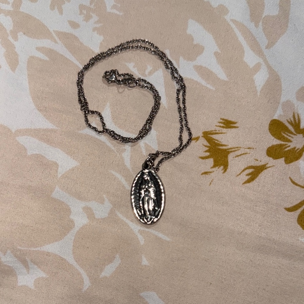 James Avery Elegant Silver Pendant Necklace